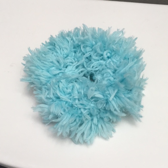 Scrunchie - Picture 2 of 3